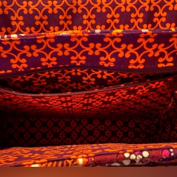 Vera Bradley Attache Messenger Style Bag
"Safari Sunset" - Picture 8 of 13